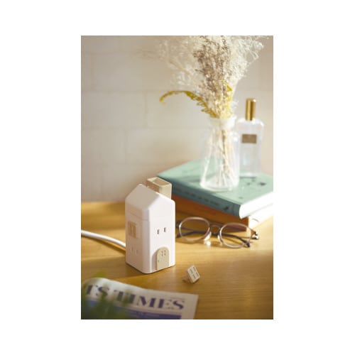 えんとつ屋根のコンセントハウス ホワイト