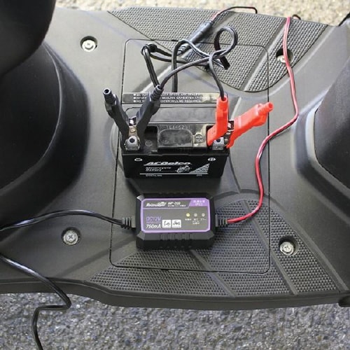 バッテリー充電器 ファミリーバイク・オートバイ向け