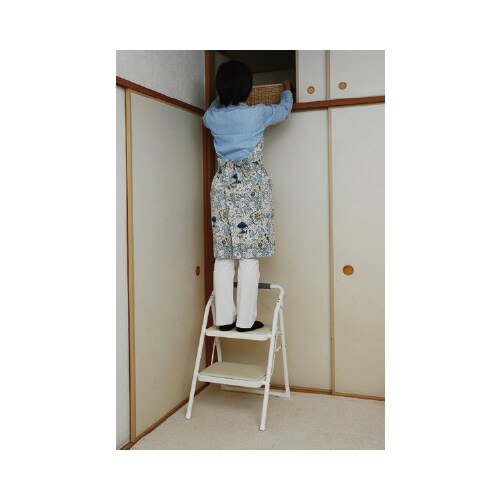 ステップチェア アイボリー