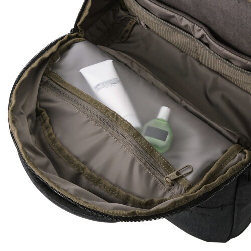 リュック バックパック 22L 撥水加工 ブラック