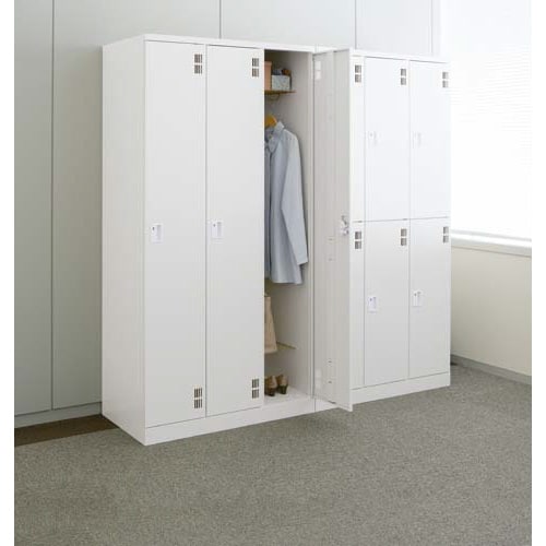 ◇マスタースチールロッカー 3人用