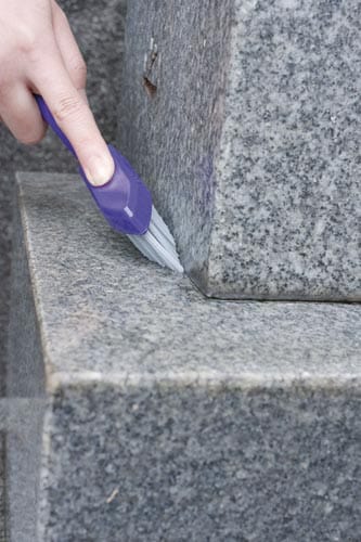 墓石すみずみブラシ パープル