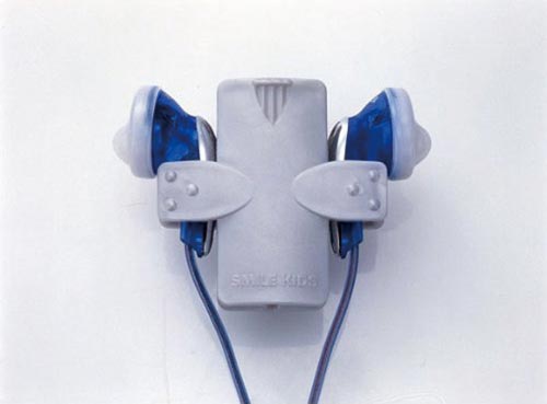 からまないイヤホンホルダー