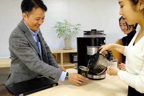 10杯用コーン式全自動コーヒーメーカー