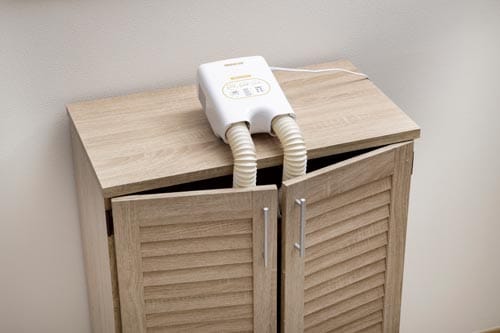 脱臭くつ乾燥機 カラリエ SD−C2−W