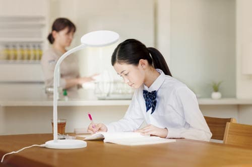 リビガク LEDデスクライト調光機能付
