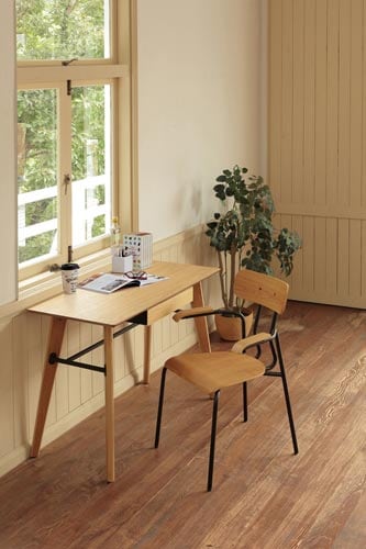 クラッシエスタッキングアームチェア 2脚入