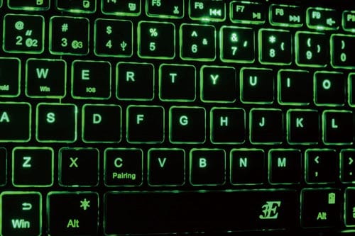 Bluetoothキーボード「Dual」3つ折り