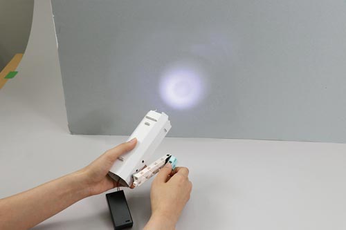 手回し発電ライト