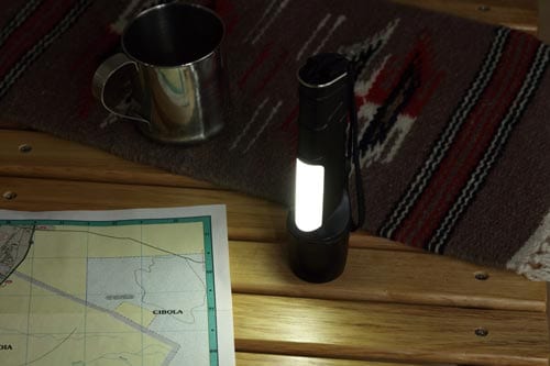 防災用LEDハンディライト