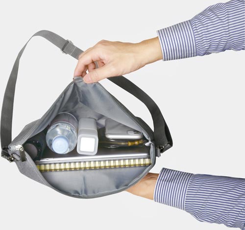 ユートリム ひろがるサコッシュ A4 グレー