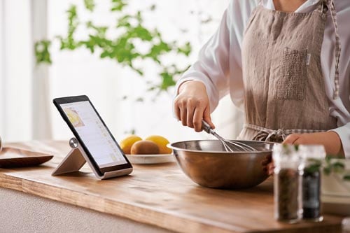 タブレット 8インチ TE081N1−B