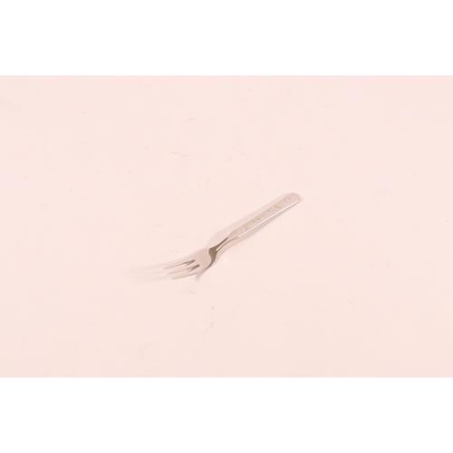 PW|WLbYqtH[N@ROZbg