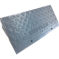 �A���I�@�X�e�b�v�v���[�g�@�{�́@�i�r�o�|�P�O�f�j