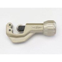 �s�`�T�U�O�e�c�@�`���[�u�J�b�^�[