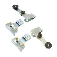 �s�r�l�g�s�`�@���Ԃ�ʃw�����b�g��t����