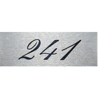 ���@�e�[�u���i���o�[�@�Q�S�P�@�A���~