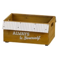 ���[�{�b�N�X�@�X�^�b�L���O�{�b�N�X�@�z���C�g