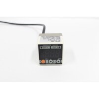 ���`�f�W�^�����͌v�@�A�i���O�o�͂P�[�T�u�@�c�b�@�T�O�O���o���@�f�b�R�P�|�R�U�S