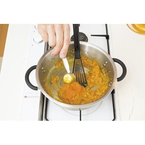 フライ返し O.E.C. 脇雅世 貝印