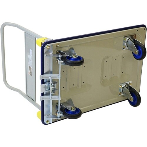 ���ہ@�L�����[���b�N�c�w�k