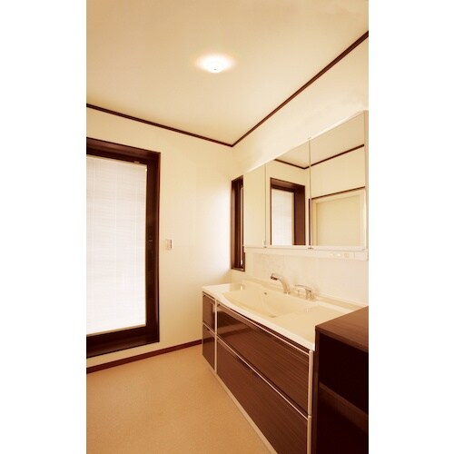 hqhr@QSXUXW@^V[OCg@^