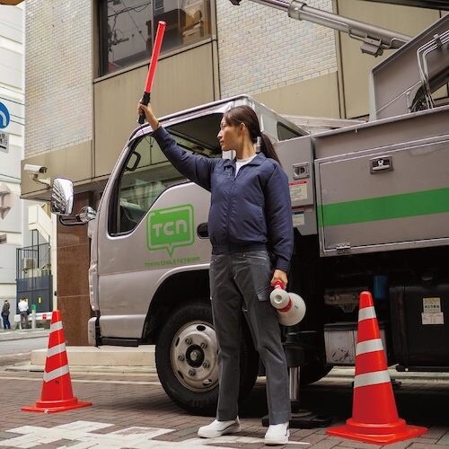 @󒲒u]iEFÂ݁j@QOPOP@