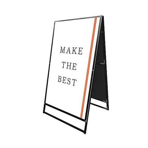 �u���b�N�|�X�^�[�p�X�^���h�Ŕ�