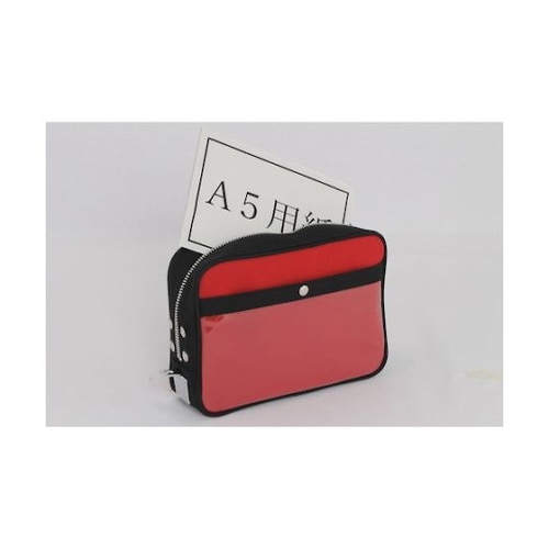 ポーチ 馬蹄錠金具付