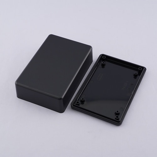 �v���X�`�b�N�P�[�X