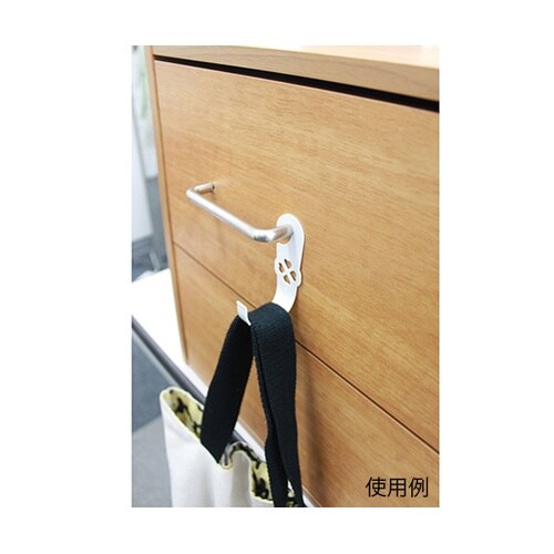 簡単に取り付けできて便利! 取手つまみに+フック