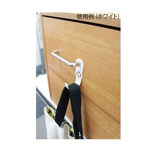 簡単に取り付けできて便利! 取手つまみに+フック