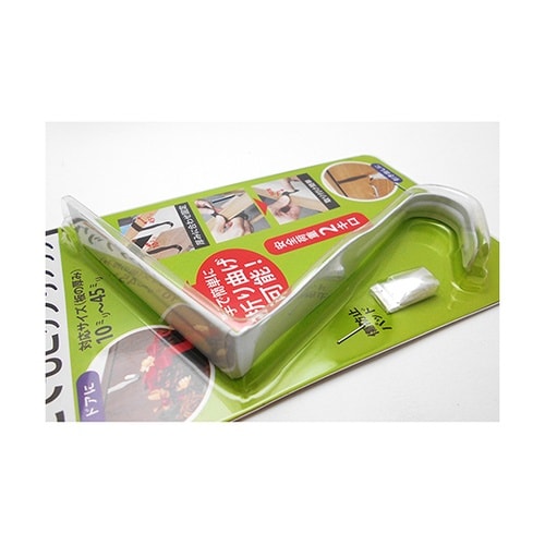 扉や引き出しに挟んで、曲げるだけ! どこでもピッタリフック