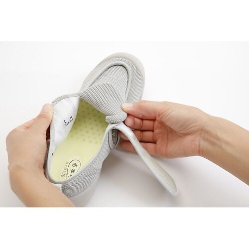 �����z�X�s�^���V���[�Y�@�R�d�@�Б�