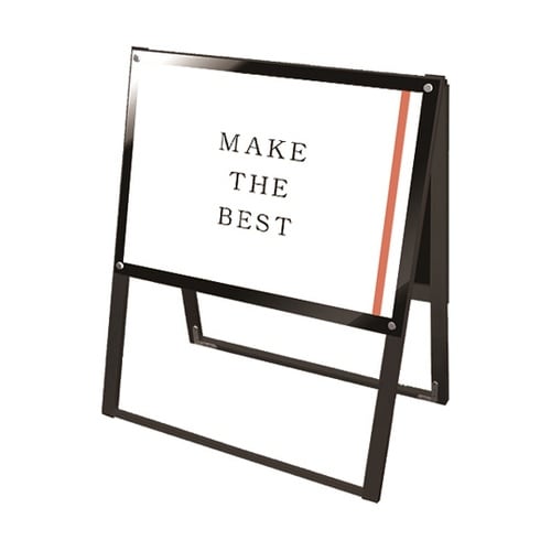 �u���b�N�|�X�^�[�p�X�^���h�Ŕ�