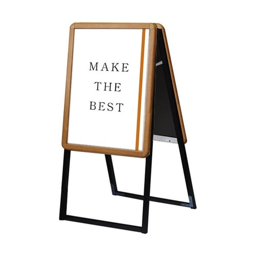 �|�X�^�[�O���b�v�X�^���h�Ŕ�