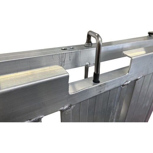 �A���~�V���Z�֑�ԁ@�`�U�c�[