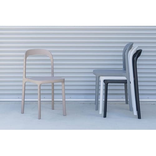 �`�F�A�@�X�g���g�X