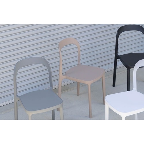 �`�F�A�@�X�g���g�X