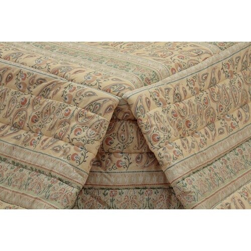 �����~�z�c