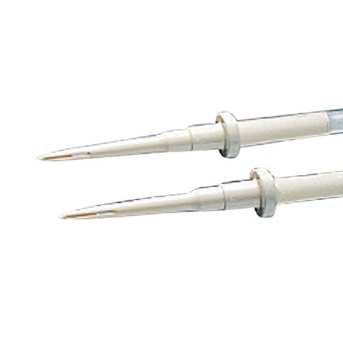 ���A����