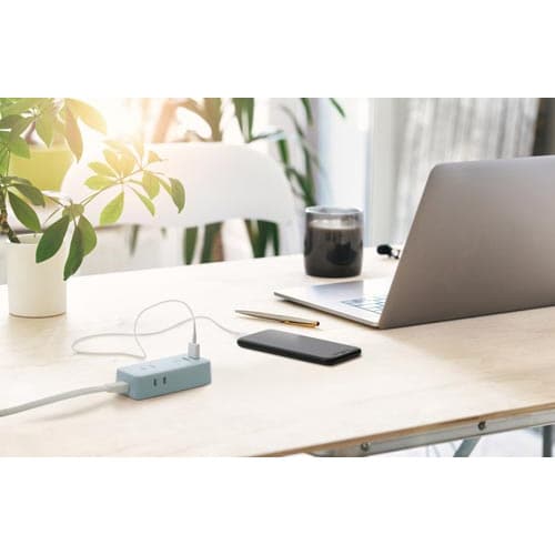 3個口コンセント USBポート付