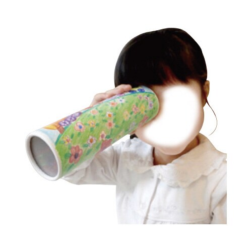؋