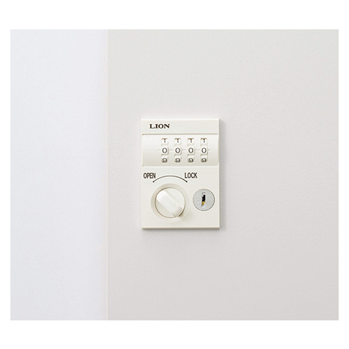 tV[Yanw@vjaSR|PQc