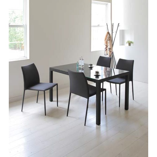 �A���K�m�K���X�e�[�u��