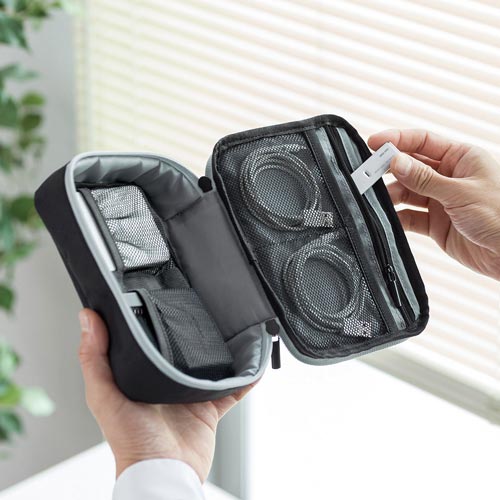 トラベル小物ポーチ